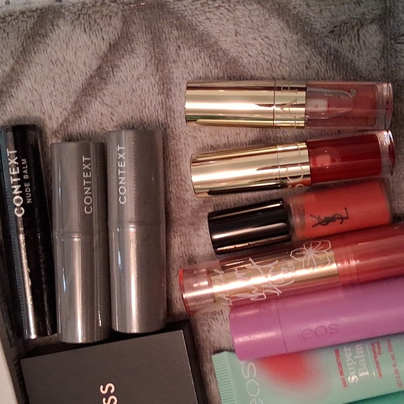 Makeup Lot - Picture 5 of 12